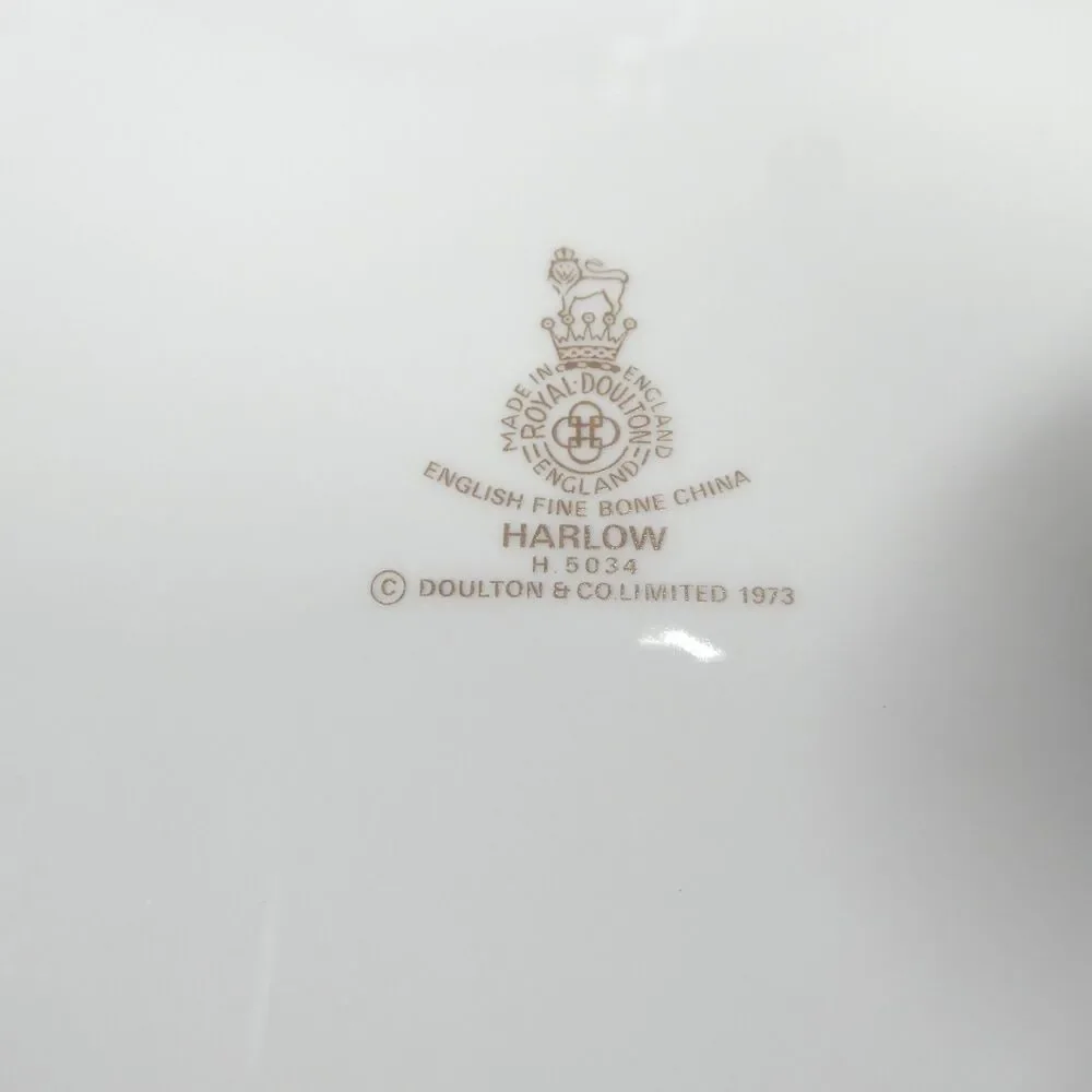 Royal Doulton Harlow - 8 Salad Luncheon Plates 8